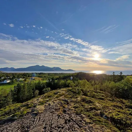 With Sea View 15 Min Drive From Saltstraumen *