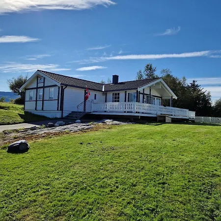 With Sea View 15 Min Drive From Saltstraumen *